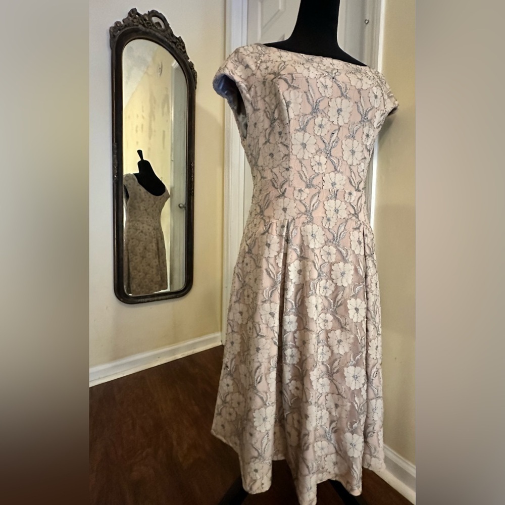 Eva Franco Anthropologie Floral Lace Silhouette Dress - Picture 2 of 8
